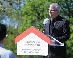 That's what the globe's rob carrick argued earlier this week. The Bank Of Canada Is Charting A Path Toward A Real Estate Crash The Star