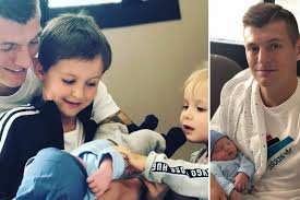 Toni kroos's wife jessica farber. Man Utd Target Toni Kroos Posts Adorable Snap As He Welcomes Third Child Fin