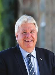 Donald Glendenning's Instagram, Twitter & Facebook