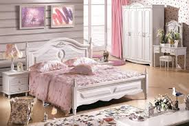 La tua camera da letto ti piace davvero o c'è qualcosa che vorresti migliorare? Camere Da Letto Per Ragazze E Bambine Come Arredarle