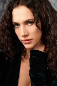 Jasmin Horton's Instagram, Twitter & Facebook