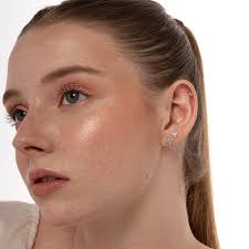 14K Solid Gold Single Bee Flat Back Earring