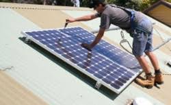 Livrare gratuita la comenzile de 100 lei. La Cimitirul Petru Si Pavel Din Iasi S Au Montat Panouri Fotovoltaice Pe Stalpii De Pe Alei Ecomagazin Ro
