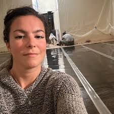 I've fallen in love with the process. I've began embodying the teaching to  soak up the journey rather than its destination. Deep self work unfolds.  Transforming work in the studio space unfolds.