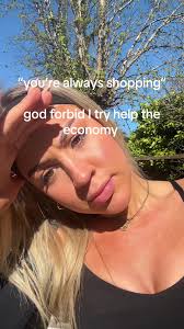 Tess Brook (@tess_brook)'s videos with Easy