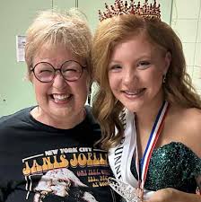 Congratulations, Brandon and Becky! The Fighting Scot couple continues to  celebrate their engagement with festive Boro art. This outstanding collage  was sent to us by Edinboro University Alumni Becky Duska. Both Becky