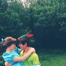 Pin By Aiyalee On Peter Pan And Wendy Disney Face Characters Peter Pan Disney Peter Pan Disneyland