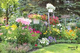 See more ideas about garden junk, garden, garden projects. This Magical Garden Gives Whole New Meaning To Junkyard How To Repurpose Junk In Your Garden