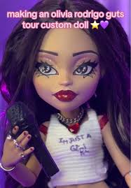 Olivia Rodrigo Doll Tutorial