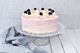Julias Torten Und Tortchen Amarena Pistazien Torte Pistachio Cake Cake Mint Cake