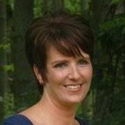 100+ perfiles de «Koston»