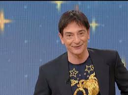 Con giove e saturno in opposizione c'è qualcosa da rivedere, magari nei contratti, soprattutto attorno in fondo l'acquario è un segno anarchico ed infatti perderete freni inibitori: L Oroscopo Di Paolo Fox Per Il 2021 Segno Per Segno Corriere It