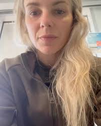 Ali Fedotowsky-Manno added a new...