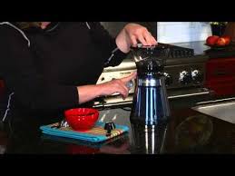 The conical burr grinder provides a uniform grind, time after time, and optimum flavour. Cuisinart Programmable Conical Burr Mill Gourmet Coffee Taste At Home Cuisinart Com