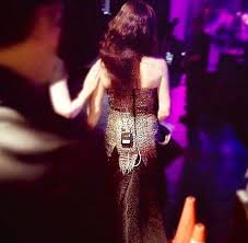 Slams Head Into Table I Am So Emotional About Idina Menzel Idina Menzel Kristin Chenoweth Concert