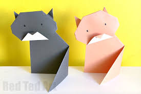I work with young children and often use an origami puppy or origami cat as a great place to start kids on origami. Cute Origami Cat Red Ted Art Make Crafting With Kids Easy Fun