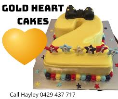 #digital 2d #mixed media #editorial illustration #character design #character animation #cristiano #ronaldo #portugal #calcio #juventus #futbol #soccer #champions #league #randofficial #venezuela. Children Fun Gold Heart Cakes