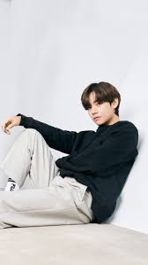 Bts v showed off his 'advertising genius' side with his enchanting charm and sense. Taehyung V Bangtan Sonyeondan Bts Bts Be Bts Fila Bts Taehyung Bts V Kim Taehyung Hd Mobile Wallpaper Peakpx