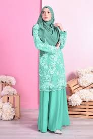 Dolores avery was the mother of steven avery, the subject of the 2015 netflix true crime series making a murderer.. Baju Kurung Lace 3d Dolaris Fiji Green Muslimahclothing Com