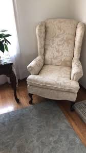 Our reinterpretation of this wing back is a refined new classic. Hillcraft Floral Pattern White Wingback Chair Harmeyer Auction Appraisal Co