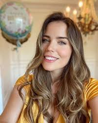 መልካም ምሽት ይሁንላችሁ Pretty talented actress.❤