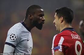 Disaster almost strikes the group f match after a protester parachutes onto the field with the game about to begin. Luis Suarez Gets Away With Pinching Antonio Rudiger During Chelsea Win Readsector