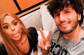 Seventeen years after being wrongly imprisoned, a talented songwriter seeks justice against the men who caused her downfall and killed her family. Tini Stoessel Finally Spoke About The Alleged Romance Between Danna Paola And Sebastian Yatra