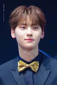 Pin On Minhyunie Hwang Minhyun