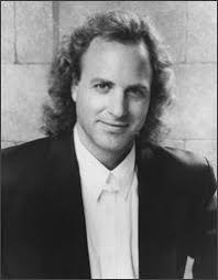 Idade, cidade natal e biografia de Russ Freeman