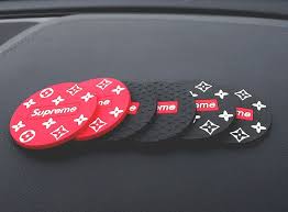 supreme コースター 車アクセサリー ドリンクホルダー シュプリーム ウォーターコースター 丸型 滑り止め お洒落 車内水カップマット 正品 送料無料 シュプリーム 車 アクセサリー カーアクセサリー