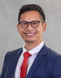 Lawrence Chen's Instagram, Twitter & Facebook