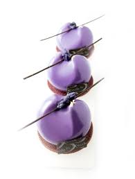 Petits Gateaux Myrtilles Pate Sucree Vanille Biscuit Au Miel Confit Myrtilles Emulsion Vanille Decors Chocolat Gla Fancy Desserts Pastry Plated Desserts