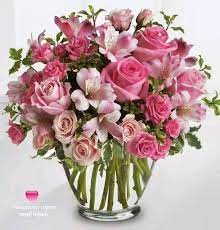 We offer floral bouquets for birthdays, anniversaries, plus unique gifts for all seasons and reasons. Pin By 3000 Perles Et Un Instant On Flora Ruze Flower Arrangements Flowers Roses Bouquet Birthday Flowers