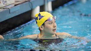 Siobhan haughey upsets world record holder sarah sjostrom and american alison schmitt to take siobhan haughey, 17, sets to swim in the rio olympics after qualifying a standardof the women's. Watch Should Siobhan Haughey Have Been Dqed In The 200 Im At Ncaas
