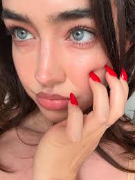 have you ever dreamt of a better version of yourself? 💓💉⭐️🧥💪🏻🩻🧬🧪👥  photo/editing: @madison.reen hair: @mari4l3jandra