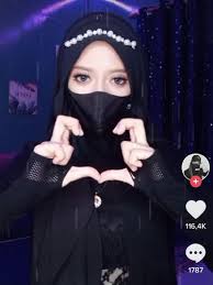 Gambar sketsa wajah perempuan berhijab sobsketsa. Wanita Berhijab Ini Viral Di Tiktok Bukan Karena Joget Tapi Goyang Jari