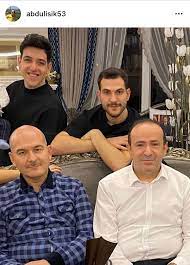 Birkaç gün önce, i̇stanbul'da i̇çişleri bakanı süleyman soylu'nun oğlu yanında korumaları. Yerli Ve Milli Dolandiricimiz Faruk Fatih Ozer In Yanindaki Kisi Suleyman Soylu Nun Oz Yegeni Cikti Tamga Turk