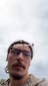 Crazy that its been a year. Ive learned a alot about myself over the year  and an excited to continue #singersongwriter #van #vanlife #campervan  #music #nashville #artist #acoustic #indie