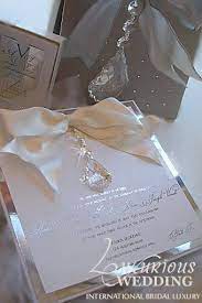 Couture Wedding Invitation With Crystals Via Luxuriouswedding Com Convites De Casamento Prateado Cartoes De Convite De Casamento Cartao De Casamento