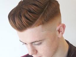 1001 Idees Coiffure Homme Tendance 2018 Un Degrade D Idees Coiffure Homme Coiffure Homme Tendance Coupe Cheveux Homme