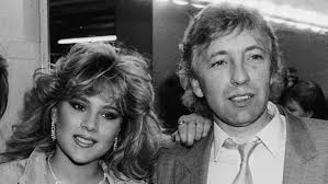 The news was posted on sam's facebook and twitter accounts, confirming that myra passed away on sunday. Was Ist Mit Samantha Fox Passiert News24viral