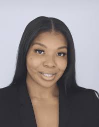 Simone Bryant's Instagram, Twitter & Facebook