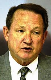 Wayne Ezell, former News Chief publisher, dies at cycling event