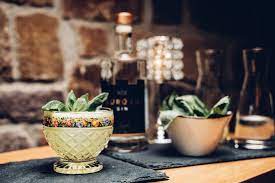gin basil smash in kooperation mit burgen gin geshootet im schlosshotelprinzvonhessen trinkbares drinks bartender hamburg badhersfeld kassel cocktai