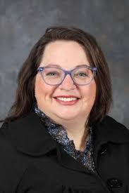 Heather Holt's Instagram, Twitter & Facebook