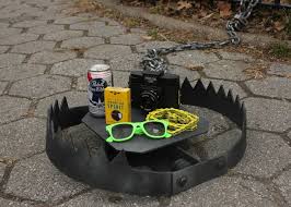 Hipster Traps By Jeff Greenspan Bike Chain Ironic Plastic Sunglasses Vintage Camera Pbr Really Funny Pictures Hipster American Spirit Cigarettes