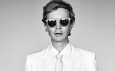Beck Sets 'Hyperspace' Release Date, Shares 'Hyperlife' and 'Uneventful  Days'