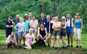 Dennis weening stopt na zes jaar met het presenteren van expeditie robinson. Expeditie Robinson Dropt Opnieuw Bekende Gezichten Op Eiland Het Nieuwsblad Mobile