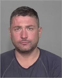 Un individu lié à la mafia condamné à deux ans moins un jour