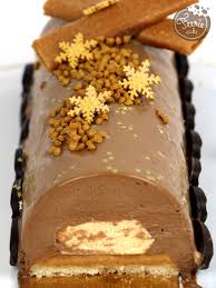 La bûche est sans aucun doute un incontournable des fêtes de noël. Buche Chocolat Caramel Feerie Cake